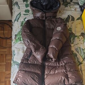 Moncler Brown Long Puffer Coat with Hood K8ds Unisex